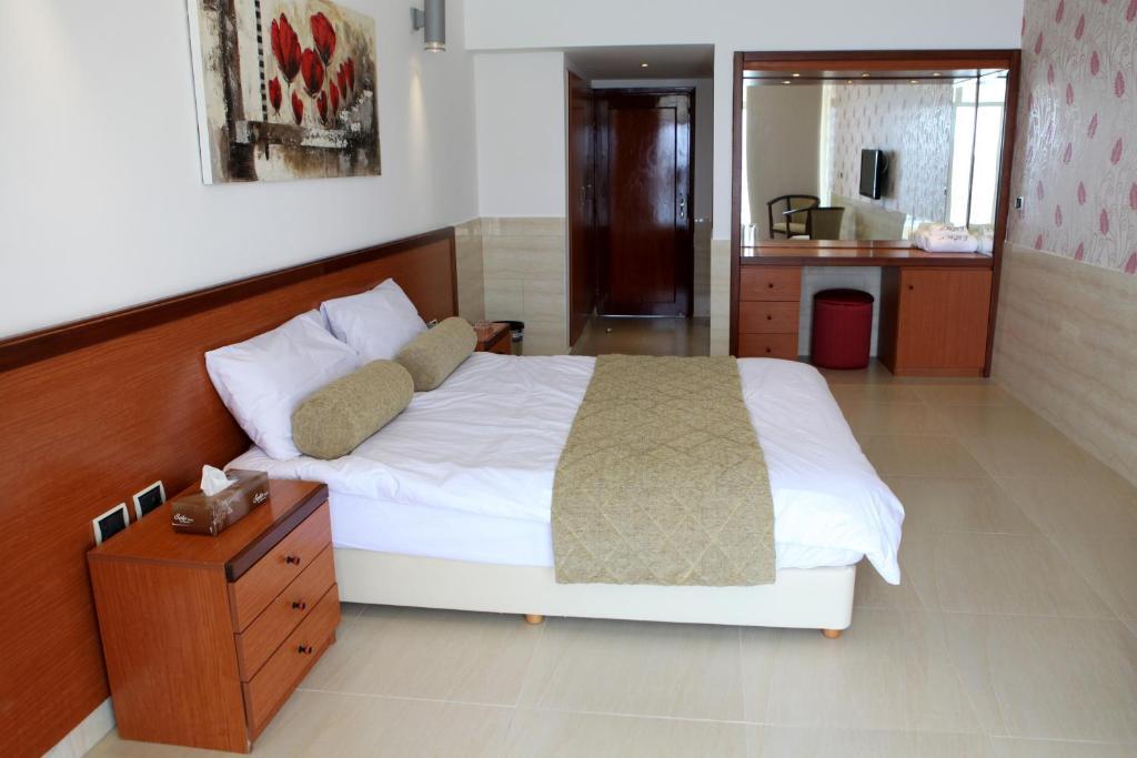 Sawary Beach Hotel Batroun Phòng bức ảnh