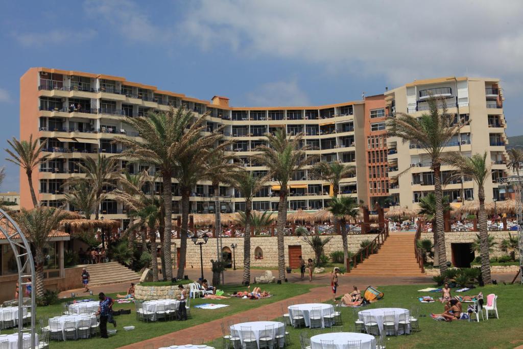 Sawary Beach Hotel Batroun Ngoại thất bức ảnh