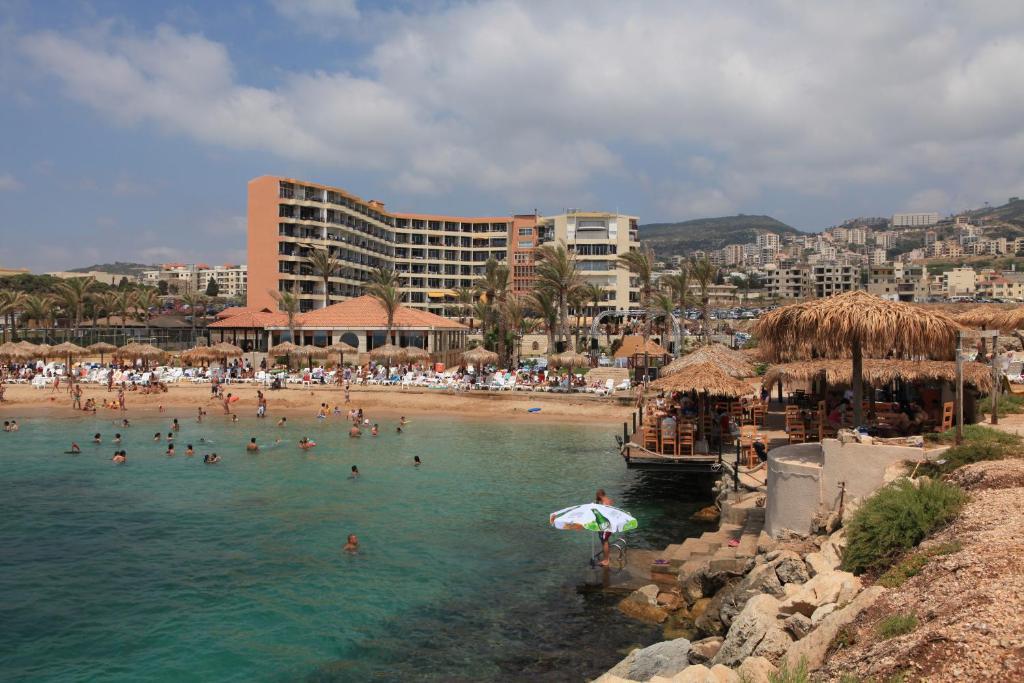 Sawary Beach Hotel Batroun Ngoại thất bức ảnh