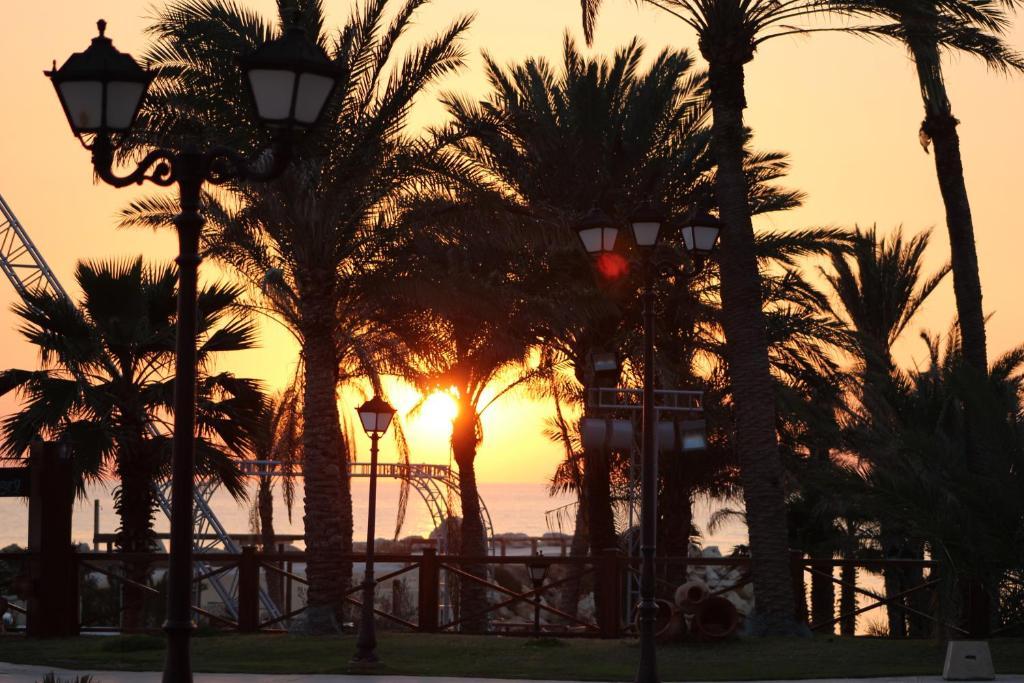 Sawary Beach Hotel Batroun Ngoại thất bức ảnh