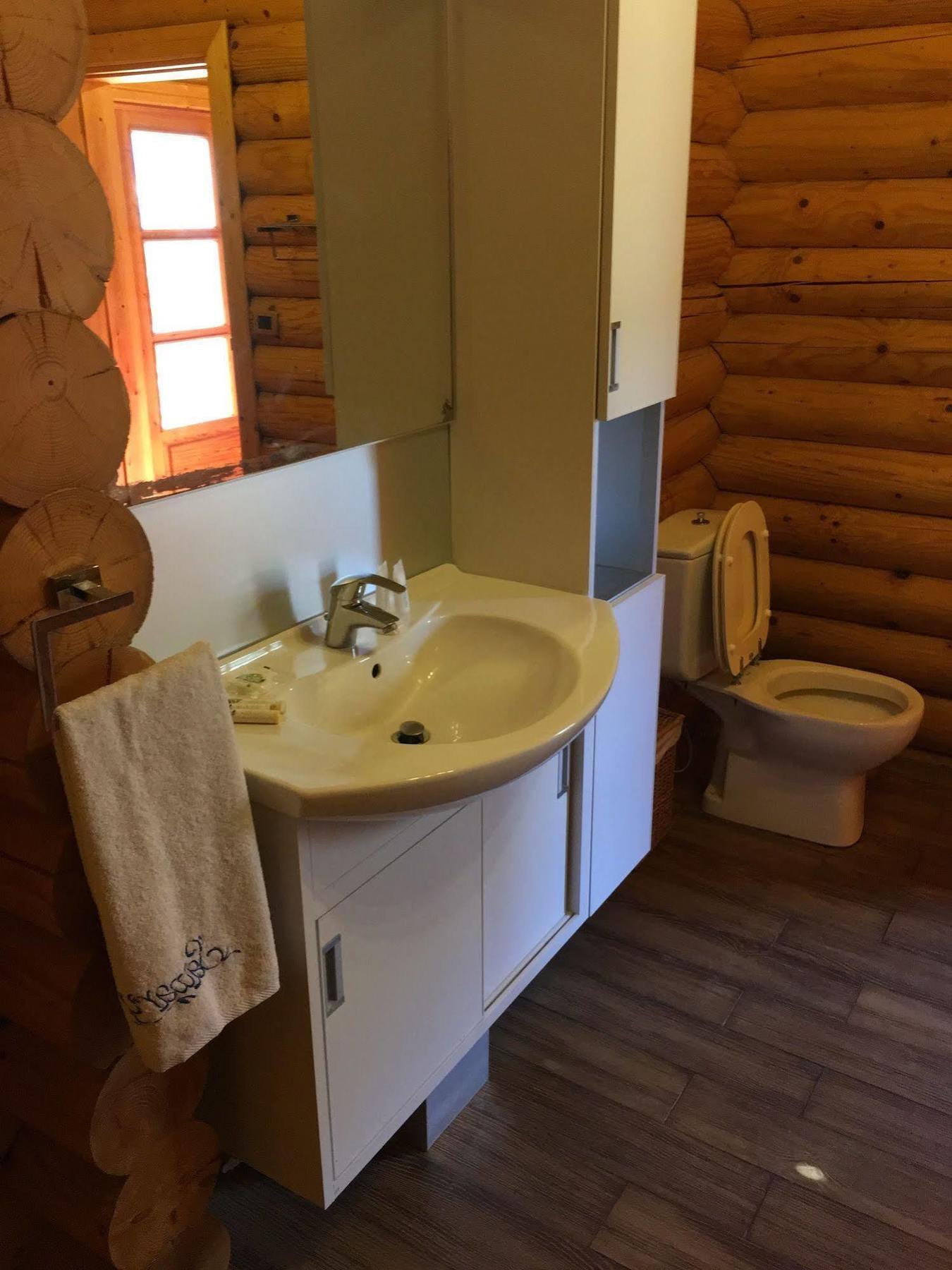 Sawary Beach Hotel Batroun Ngoại thất bức ảnh