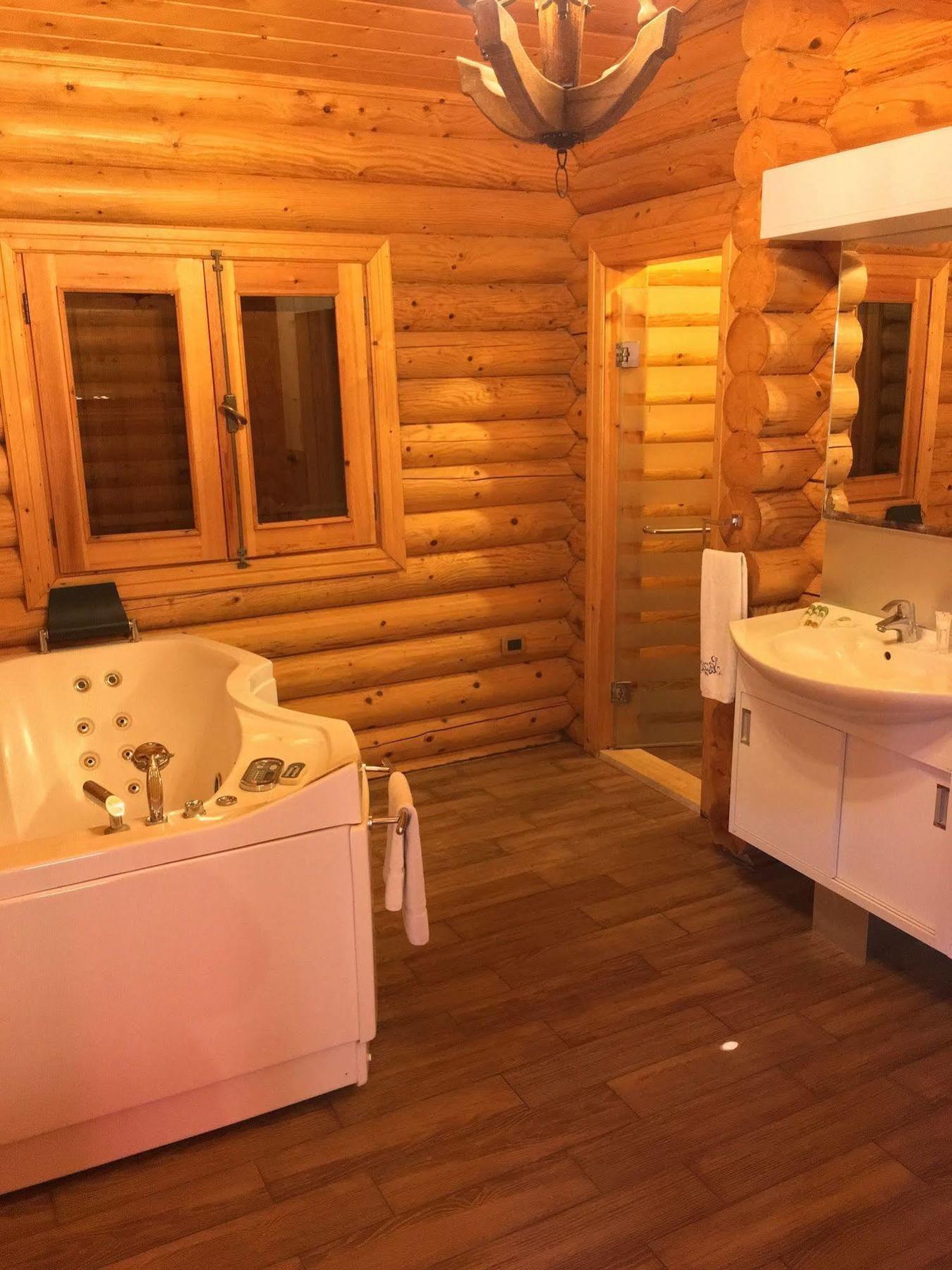 Sawary Beach Hotel Batroun Ngoại thất bức ảnh